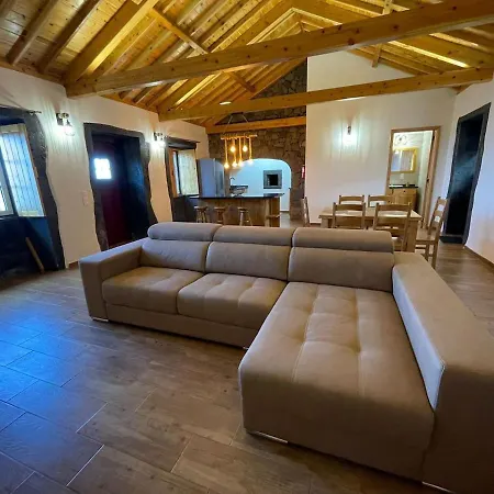Casa Rustica Vakantiehuis Angra do Heroísmo